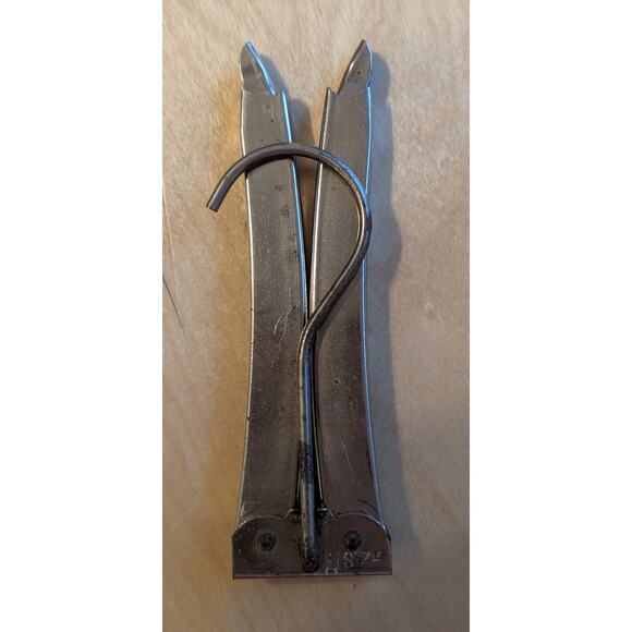 🎃Vintage Folding Clothes Hangar - Picture 1 of 2